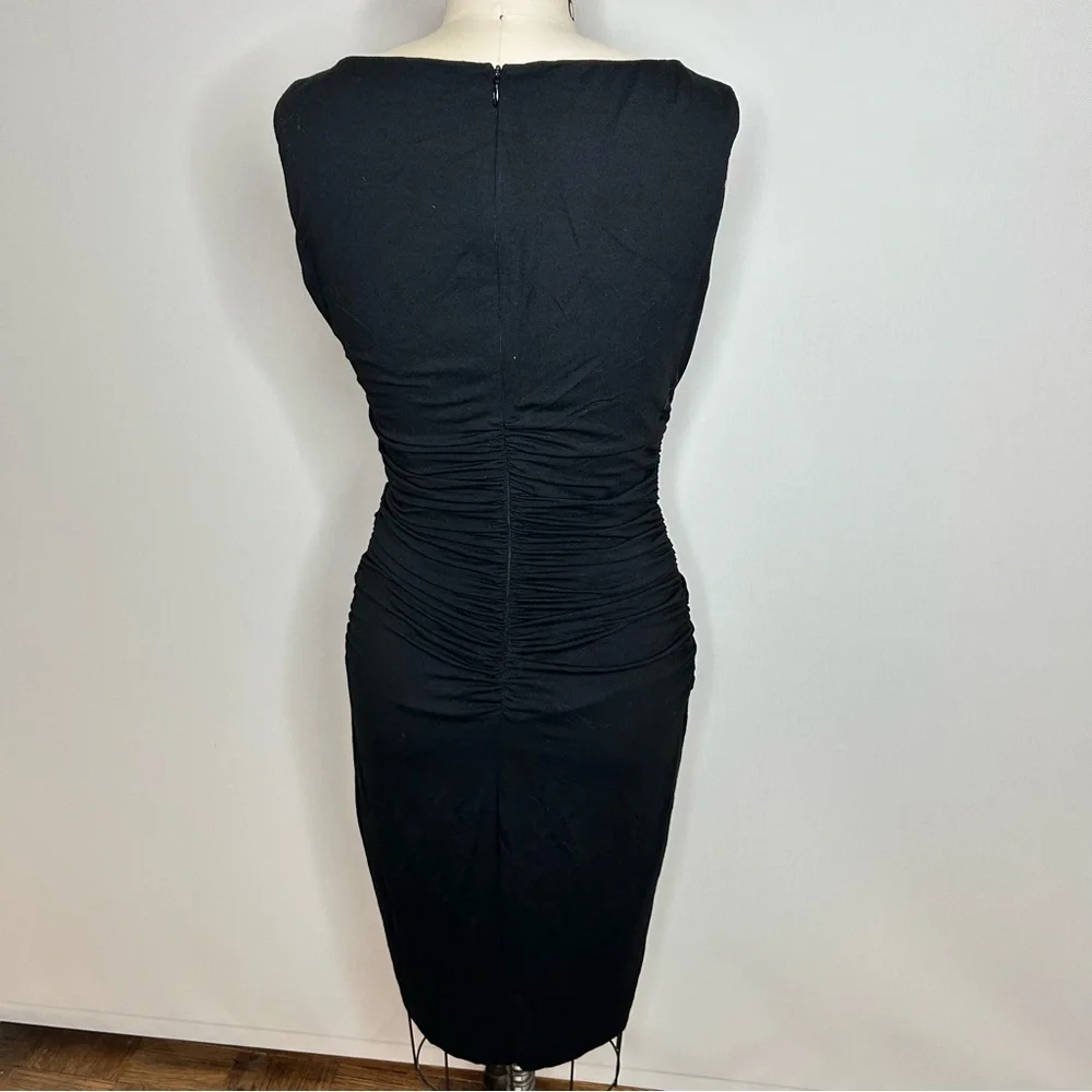 Cache Ruched Bodycon Dress - Picture 5 of 10